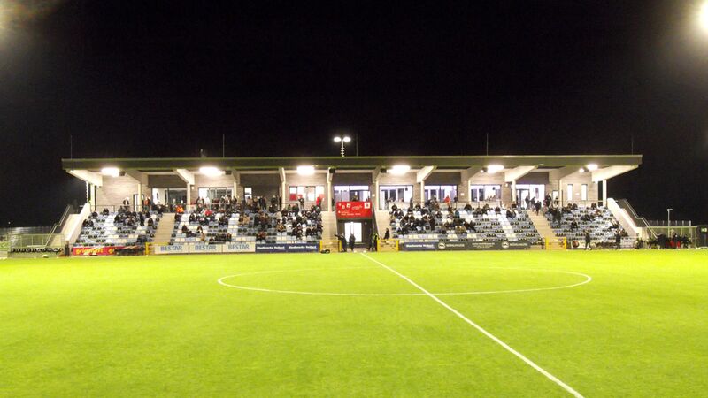 Datei:Stadion Velbert.jpg